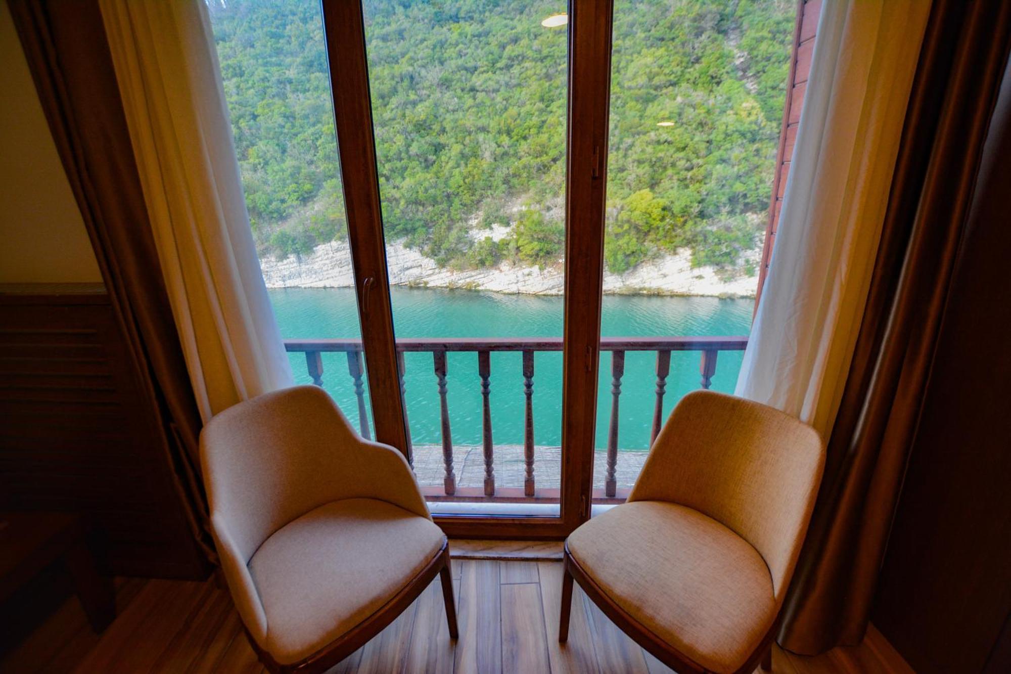 Hill River Hotel 阿瓦 外观 照片
