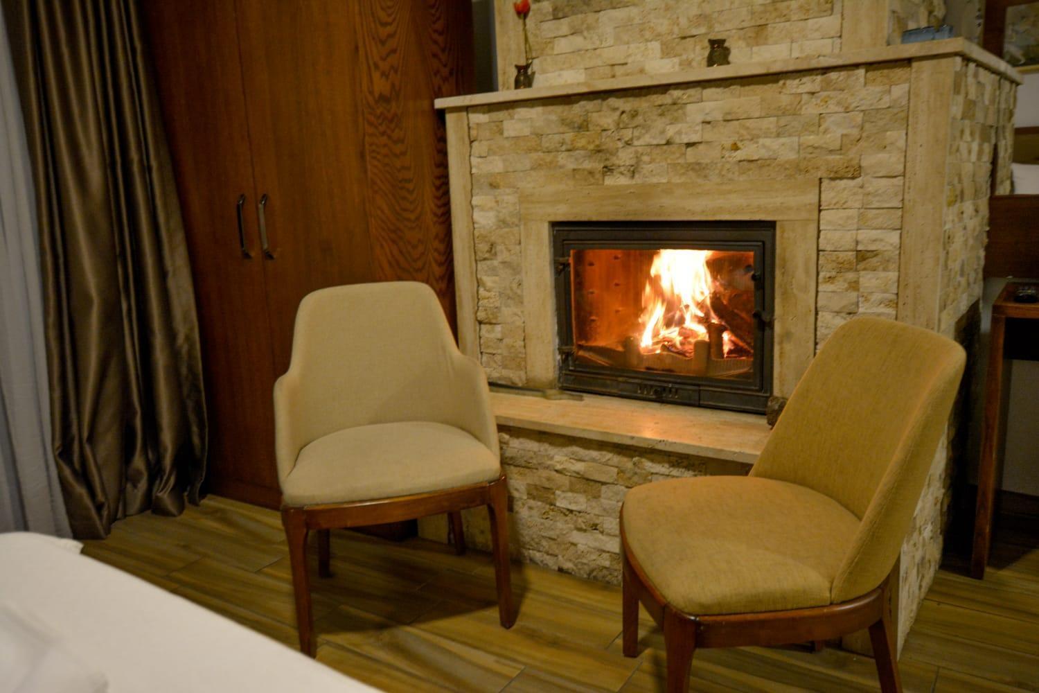Hill River Hotel 阿瓦 外观 照片