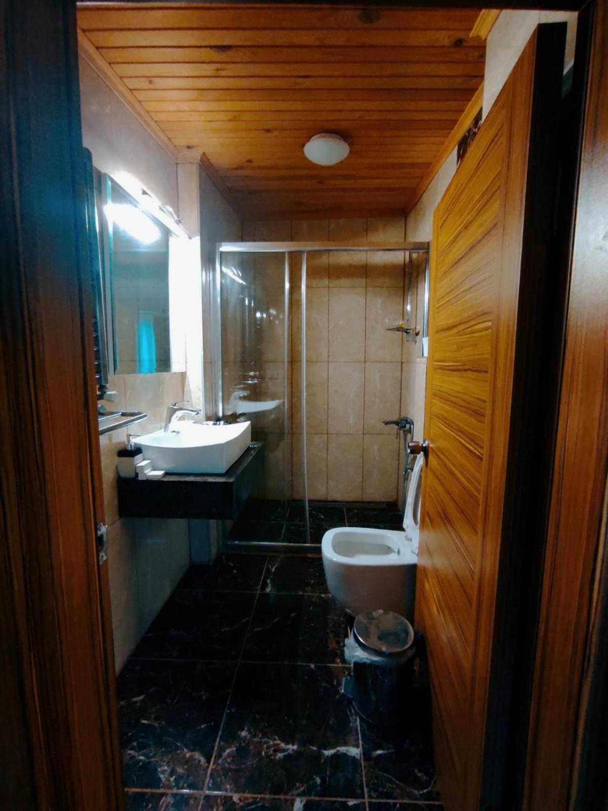 Hill River Hotel 阿瓦 外观 照片
